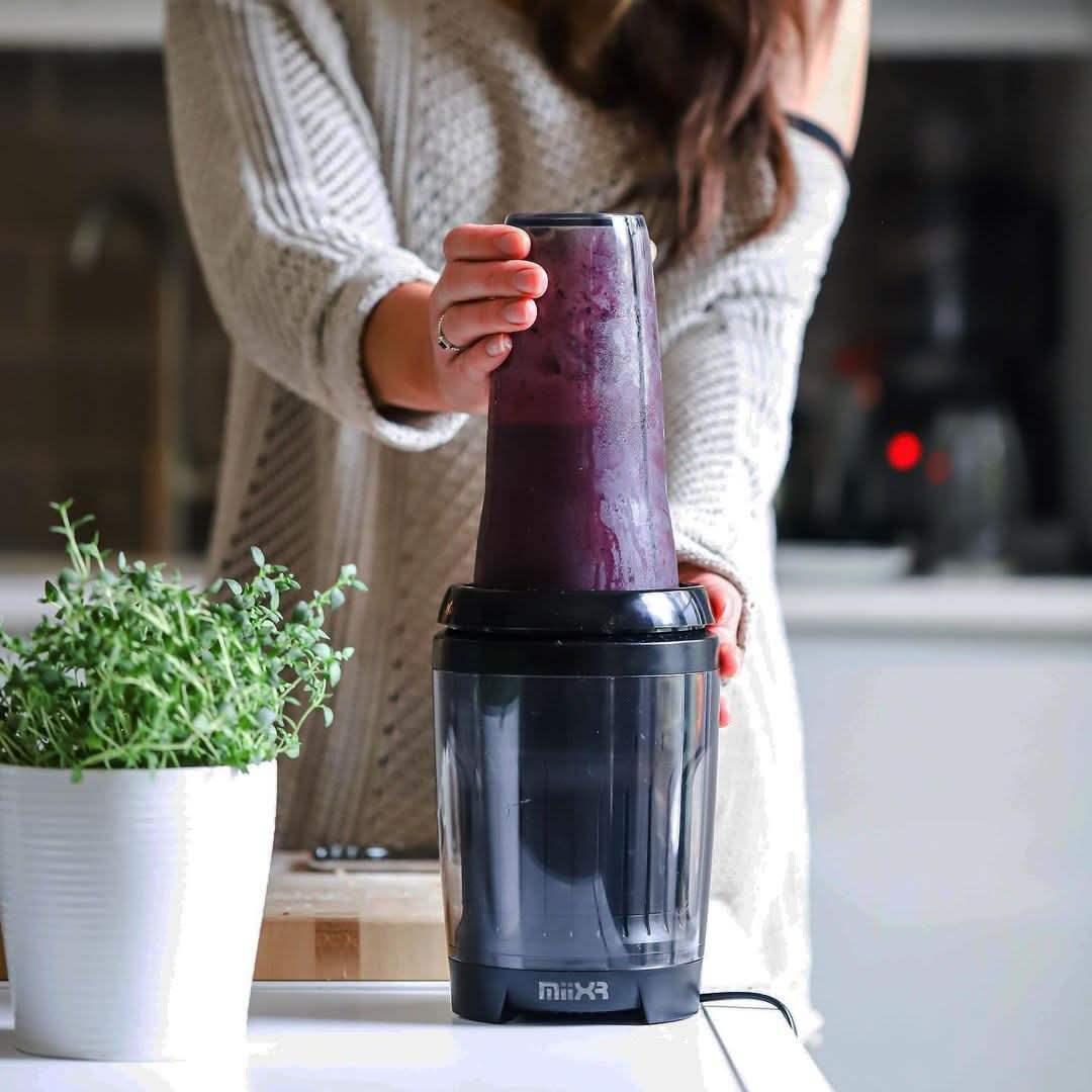 nutrition-and-protein-blender-i8 MiiXRX7_lifestyleImage_1.jpg