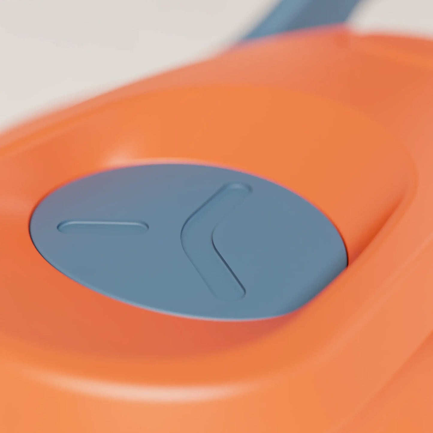 insulated-performance-shaker-bottle-b9 SHKR_18550_dwSS-S1.1_burntOrange_midnightBlue_1_11_xInsertCloseup_edit.png