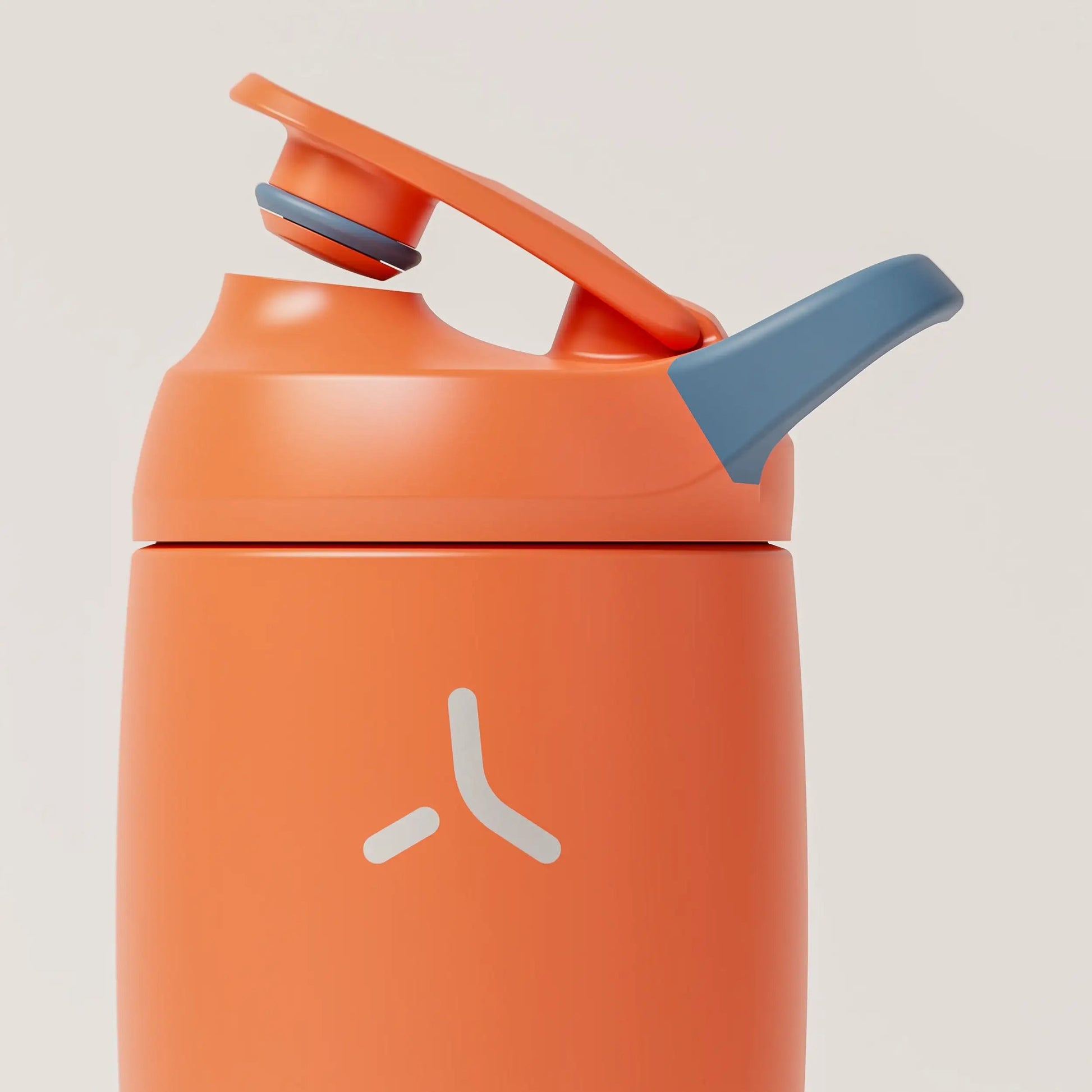 insulated-performance-shaker-bottle-b9 SHKR_18550_dwSS-S1.1_burntOrange_midnightBlue_2_5_orthoLid_edit.png