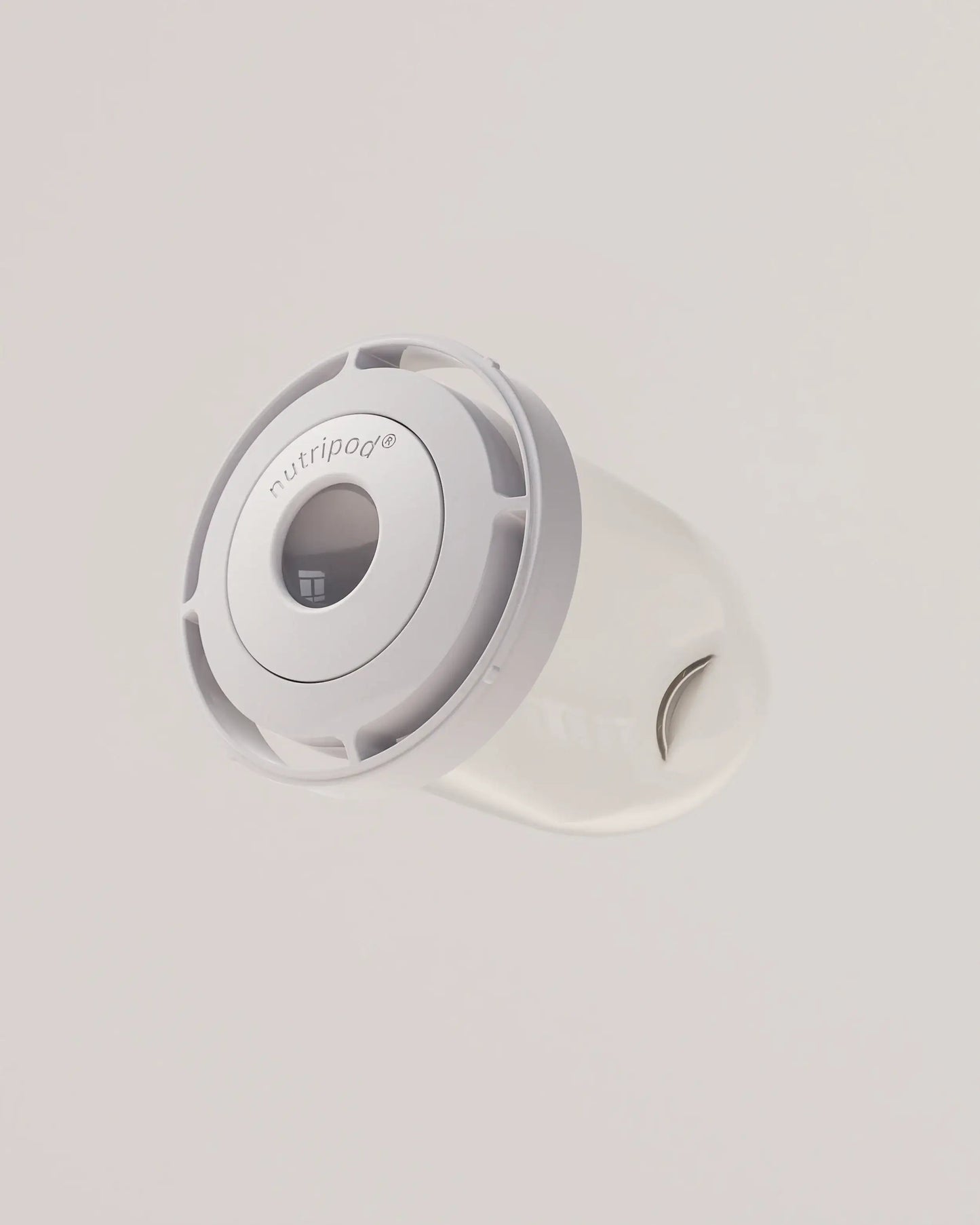 electric-shaker-bottle-z2 VM_LiPo_3.7-700_v1_coolGray_4x5_4_2_nutripod_EDIT.png